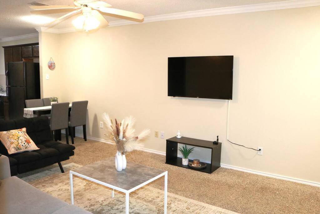 Lubbock Haven 3Beds, 3 Baths Apartment Ngoại thất bức ảnh